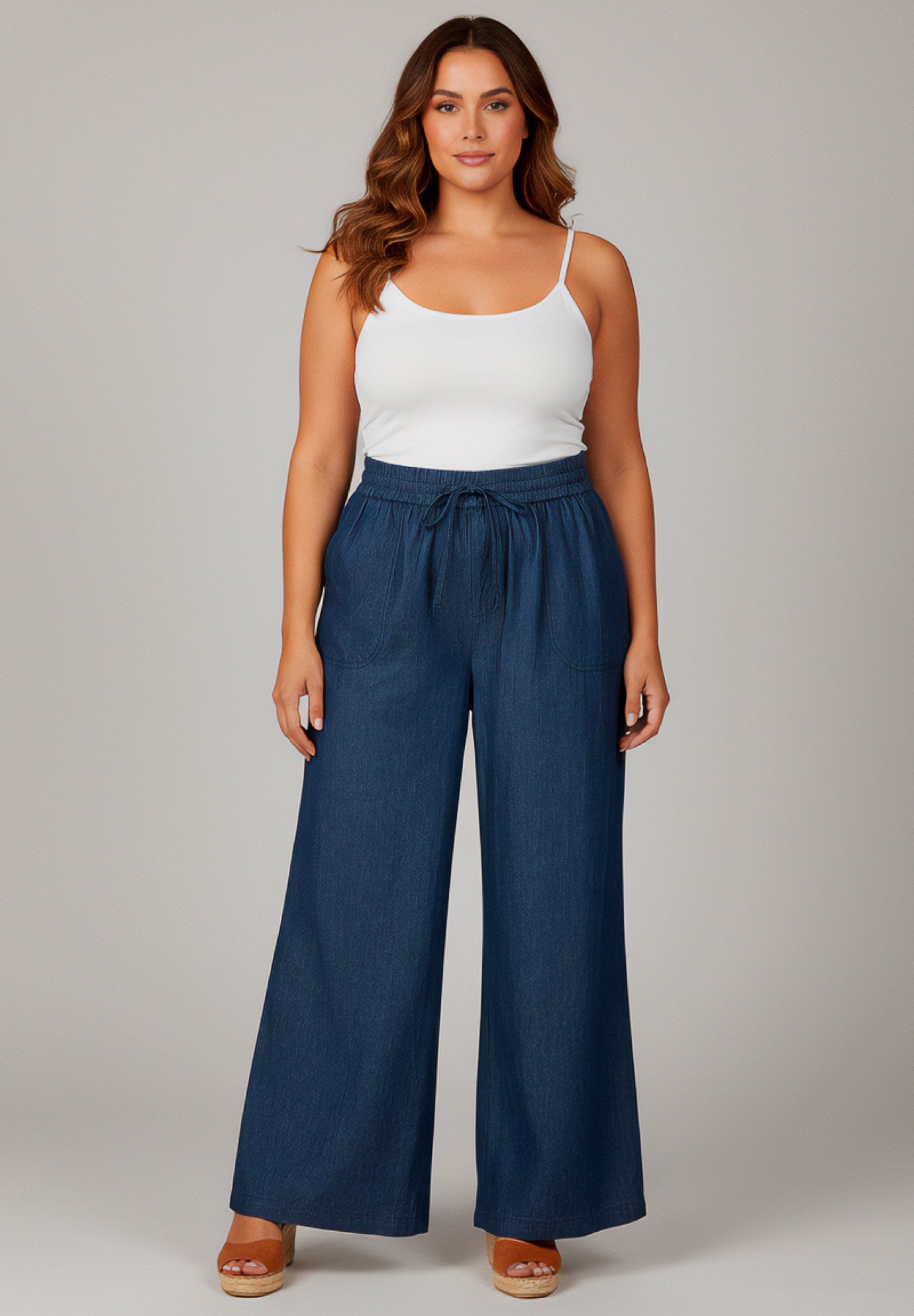Wide-Leg Drawstring Pant image number 1