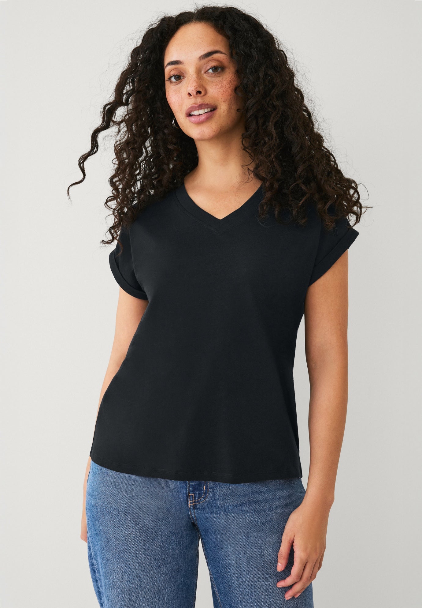 Cotton Jersey Slub V-neck Tee With Rolled Cuffs image number 0