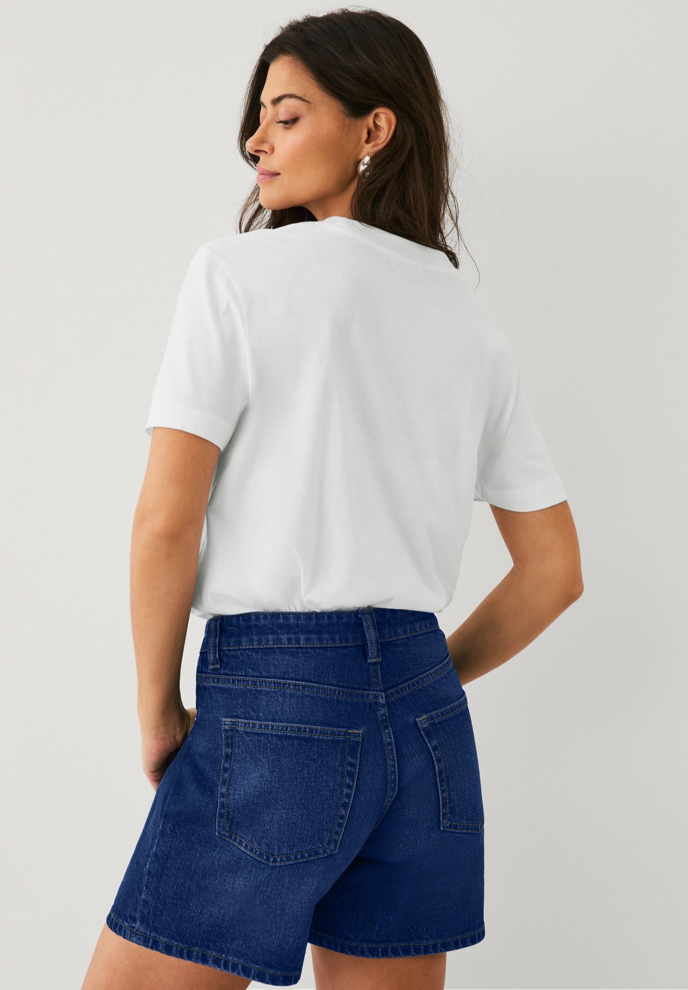 Stretch Denim 5-Pocket High Waisted Relaxed Mom Shorts image number 1