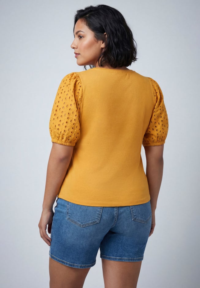 Eyelet Sleeve Tee image number 1