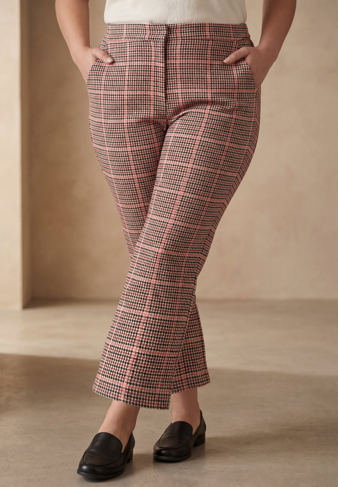Bi-Stretch Kick Flare Pant image number 3