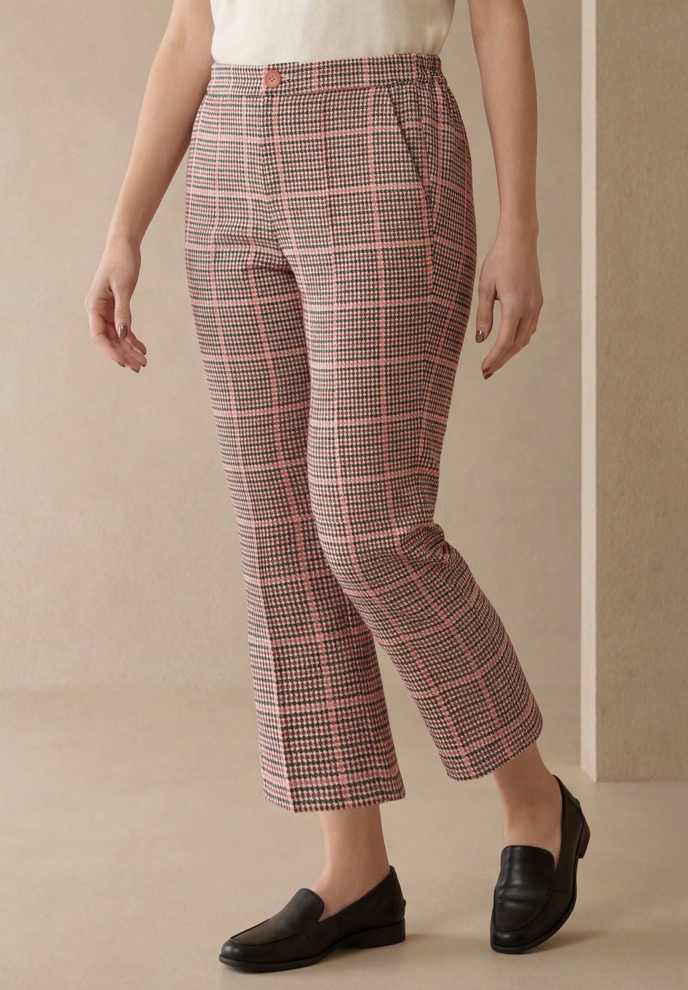 Bi-Stretch Kick Flare Pant image number 1