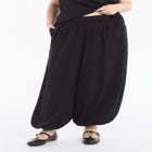 Elastic Waist Crepe Balloon Pant image number 2