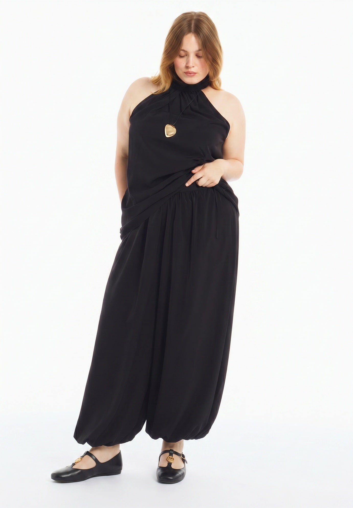 Elastic Waist Crepe Balloon Pant image number 1