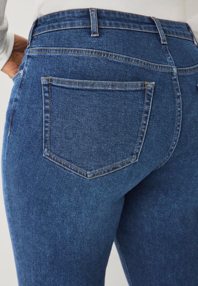 Straight Leg Stretch Jeans image number 4