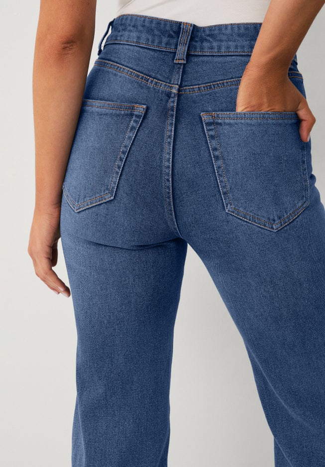 High-Rise Stretch Flare Leg Jeans image number 4