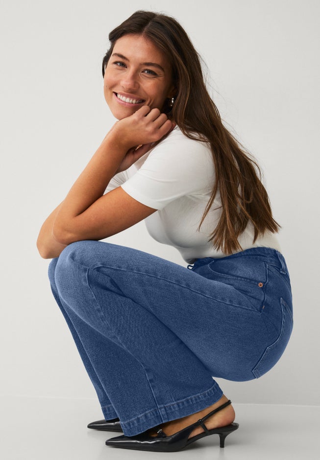 High-Rise Stretch Flare Leg Jeans image number 6