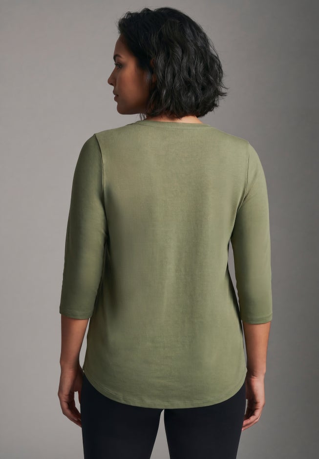 Signature 3/4 Sleeve V-Neck Tee image number 3
