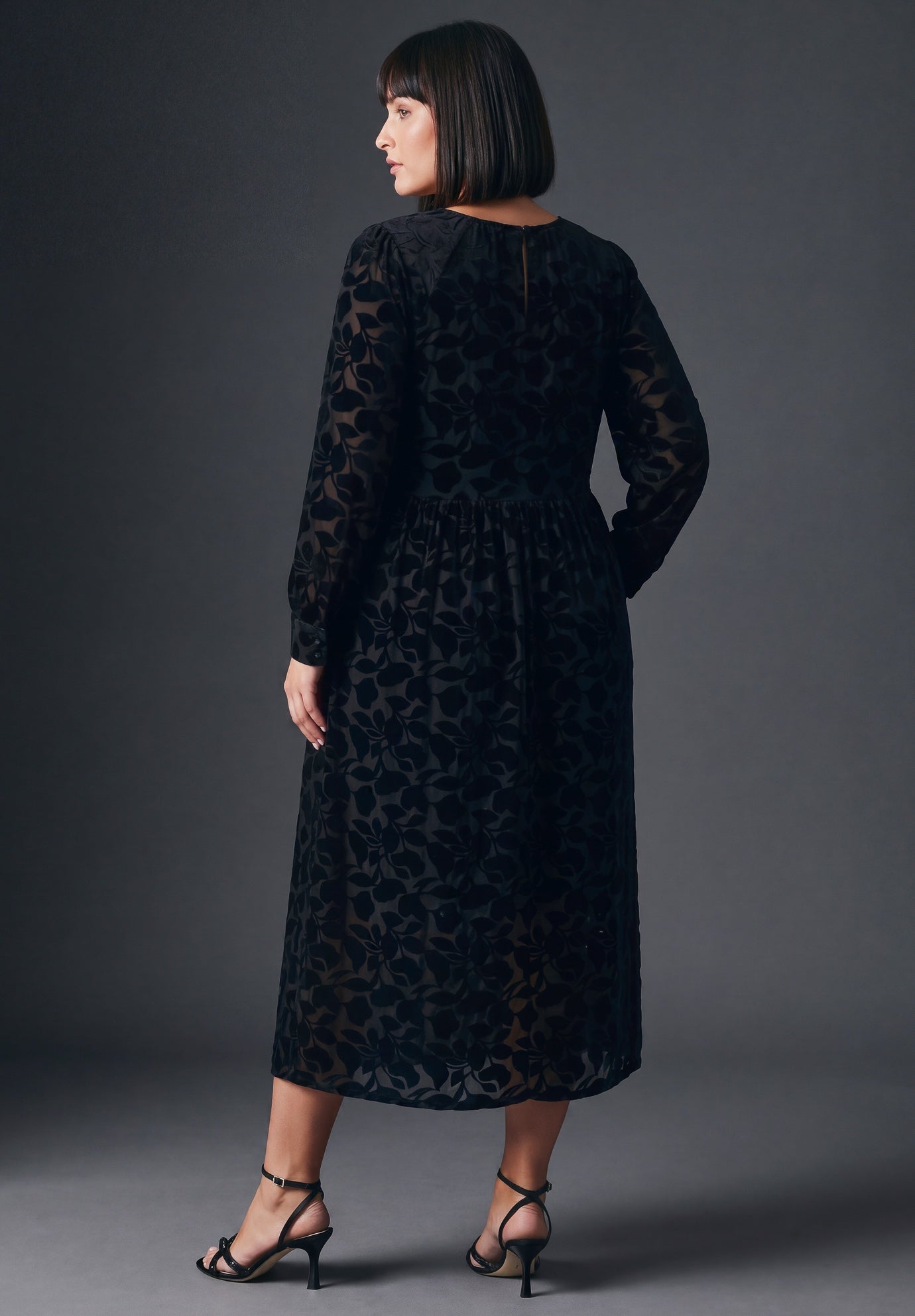 Keyhole Velvet Burnout Dress image number 3