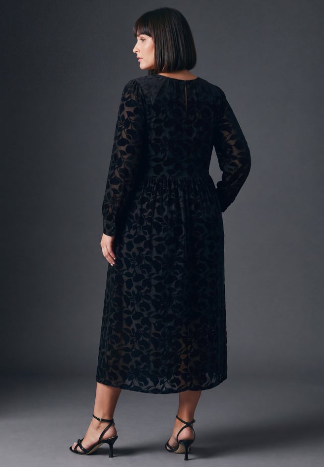 Keyhole Velvet Burnout Dress image number 3